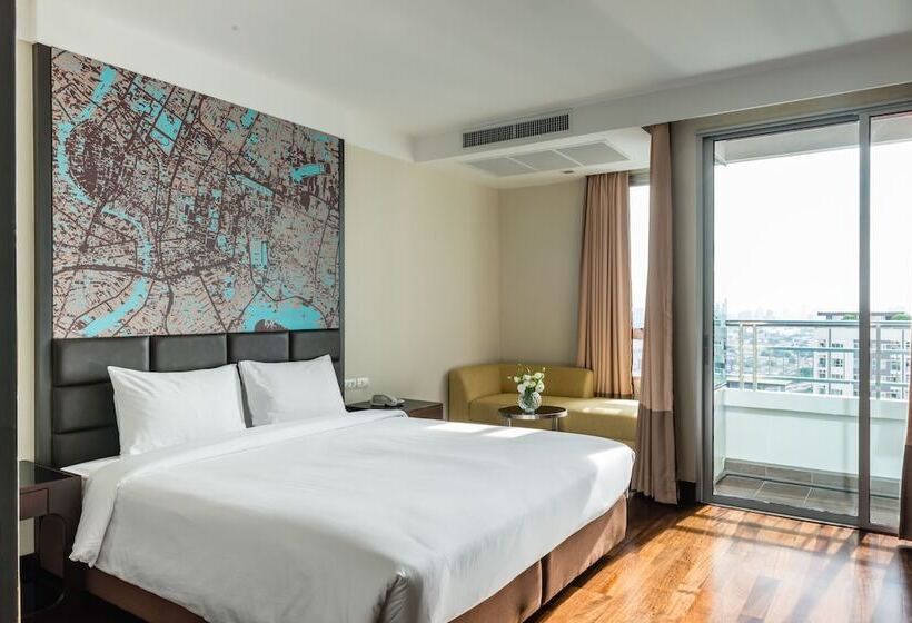 استودیوی لوکس, Jasmine Grande Residence
