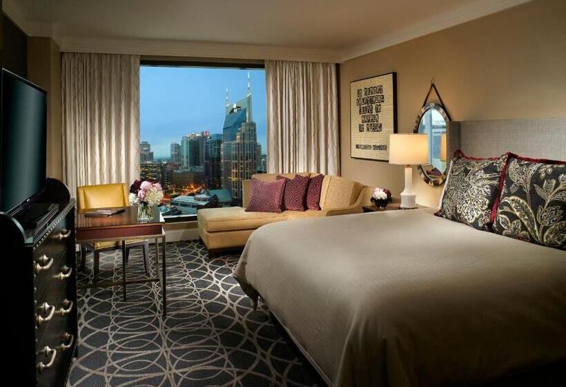 Deluxe Szoba Kind Size Bed, Omni Nashville