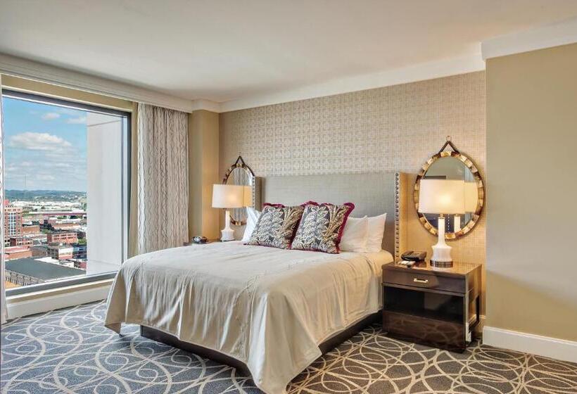Suite King Size Bed, Omni Nashville