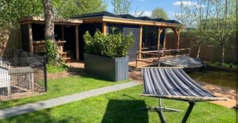 Шале 1 Спальня, Casa Aan De Plas, B&b Met Sauna En Hottub Of Jacuzzi