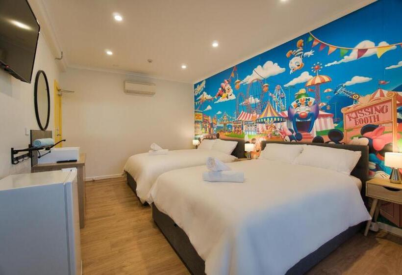Family Suite, Dreamy Stays Accommodation   Private Rooms With Shared Bathrooms