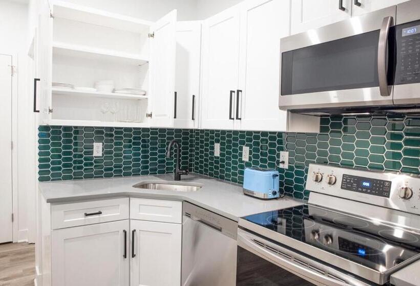 סטודיו דלוקס, Peachtree Suites   Jersey City