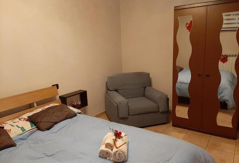 اتاق استاندارد, New Home