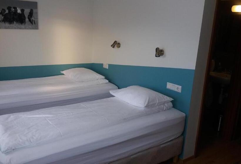 اتاق استاندارد, Gauksmýri Guesthouse Lodge