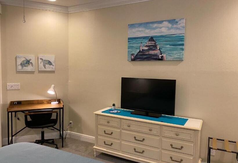 Стандартный Номер Кровать Кинг, Paradise Found   Private Oasis With Heated Pool On Marco Island