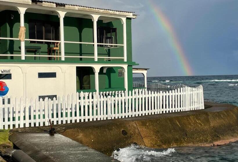 اتاق استاندارد, The Wave Hostel Corn Island