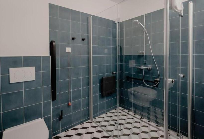 اتاق استاندارد برای معلولان, Bett & Berg Bad Ischl, Self Check In