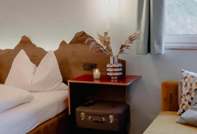 اتاق استاندارد, Bett & Berg Bad Ischl, Self Check In
