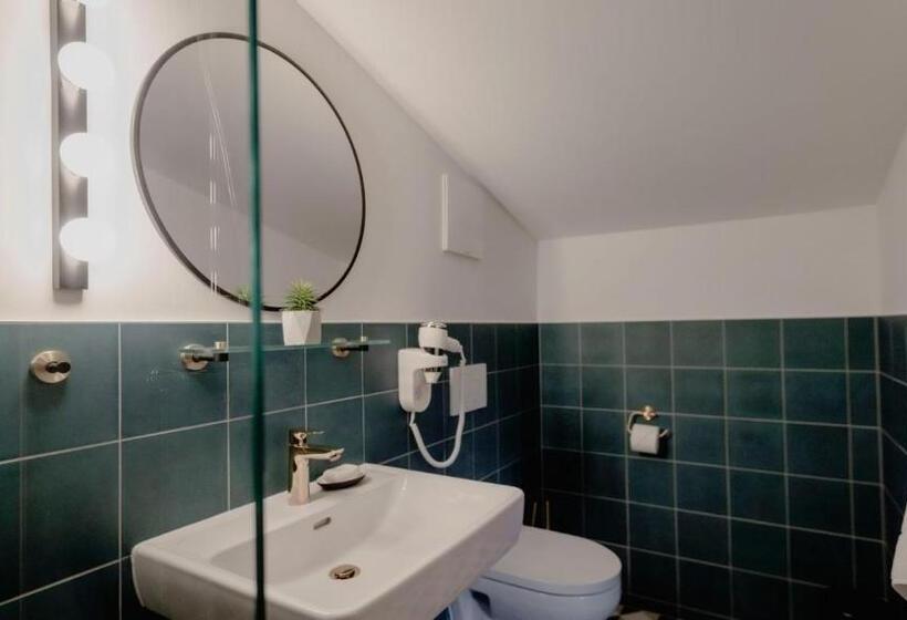 اتاق استاندارد, Bett & Berg Bad Ischl, Self Check In