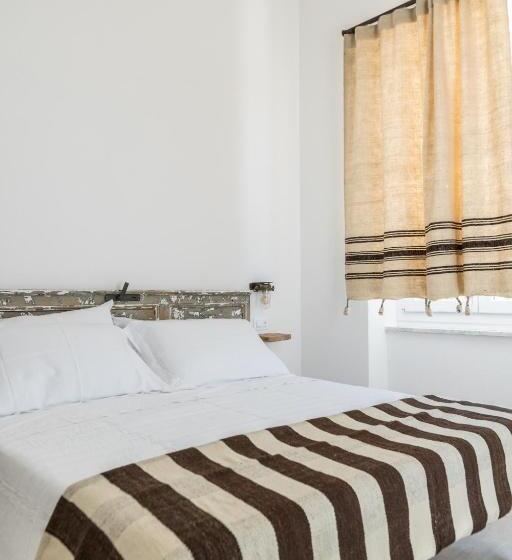 غرفة قياسية مطلّة علي البحر مزوَّدة بشُرفة, Agriturismo Belvedere 9