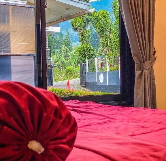 Вилла 2 Спальни, Al Marina Resort