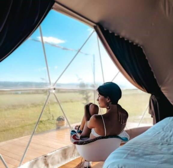 بانگلوی لوکس, Jewelberry Glamping Hotel Tbilisi