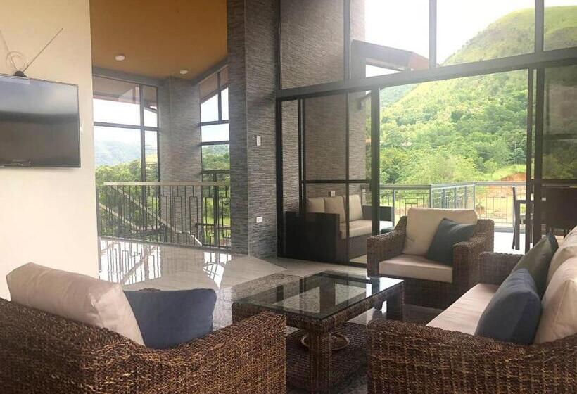 套房带园景, Bella Villa Coron
