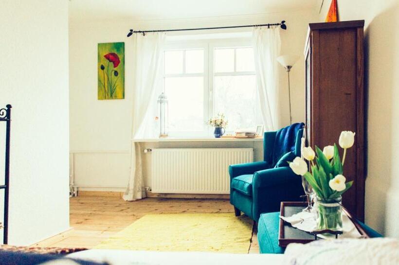 Номер Стандарт Индивидуальный Совместная Ванная, Das Blaue Haus