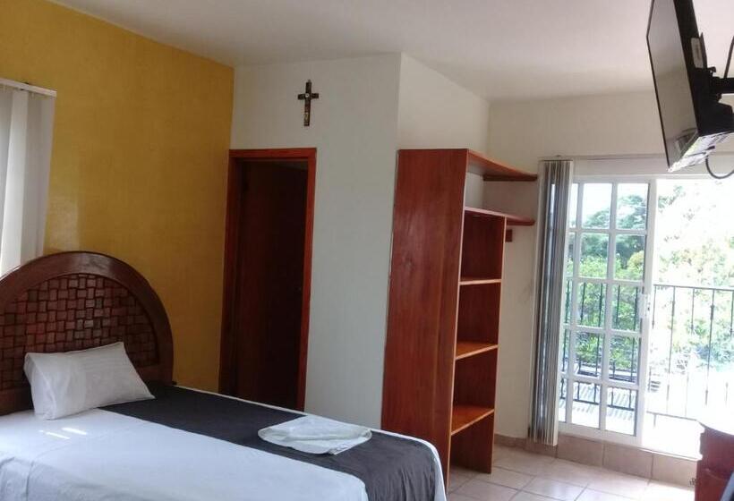 Quarto Deluxe, Don Celes