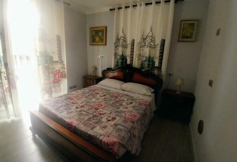 اتاق لوکس با بالکن, Le Camere Di Gio