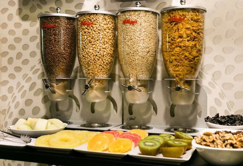 اتاق استاندارد سه نفره, Abba Jazz Hotel Vitoria