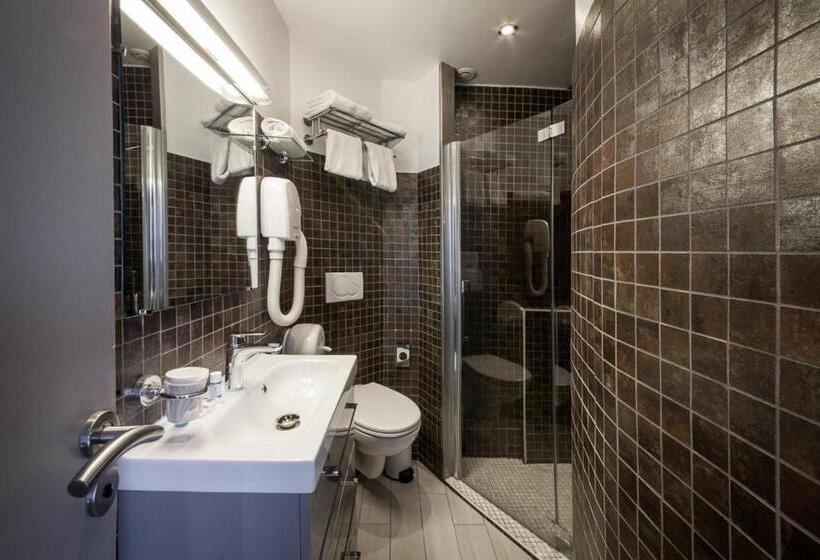 سوییت جونیور با بالکن, Spa Plage St Jean