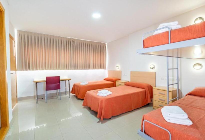 اتاق استاندارد چهار تخته, Albergue Inturjoven Sevilla