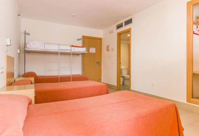 اتاق استاندارد سه نفره, Albergue Inturjoven Sevilla