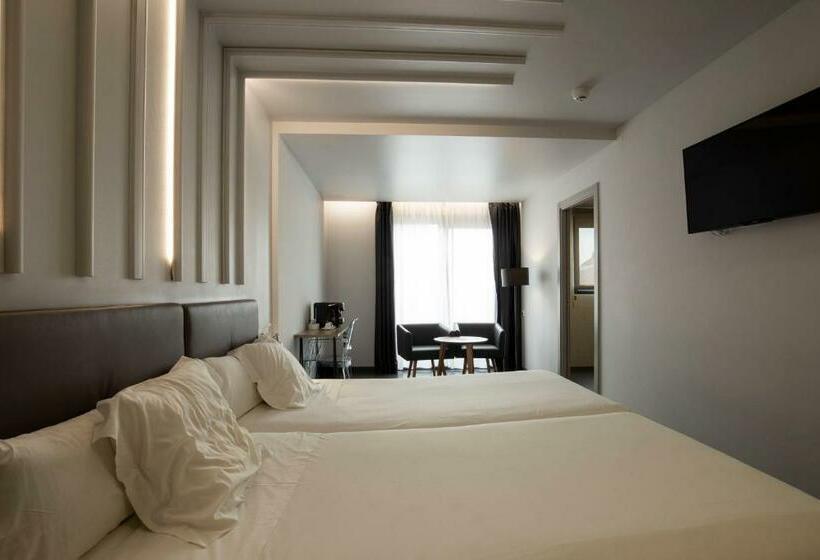 수피리어 룸, Lux Santiago