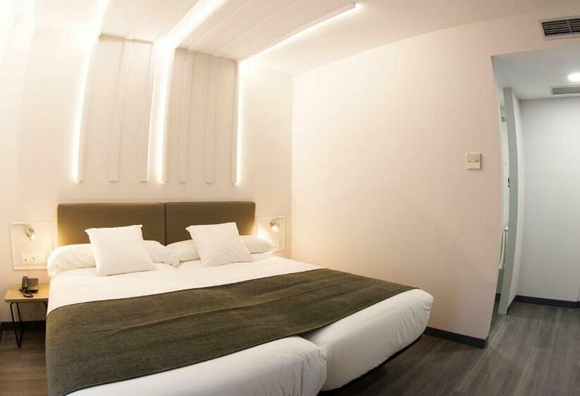 수피리어 룸, Lux Santiago