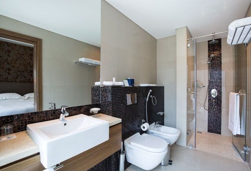 , Majestic Arjaan By Rotana – Manama