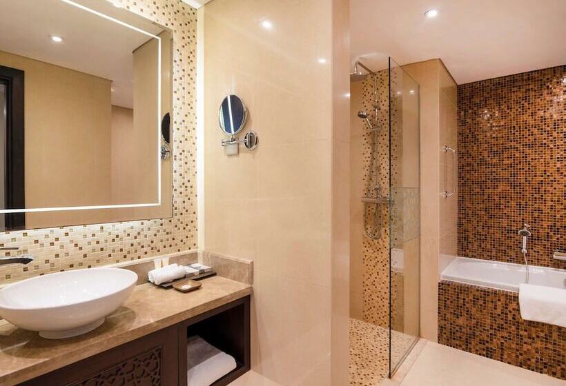스위트 킹사이즈 침대, Pullman Resort Al Marjan Island