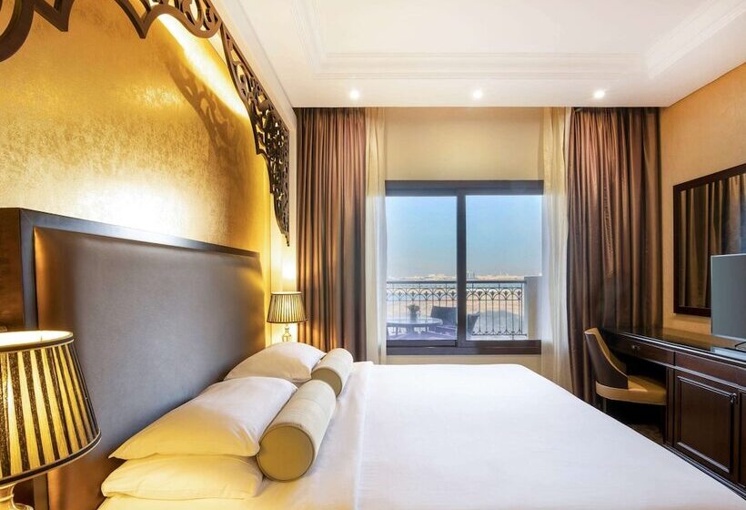 스위트 킹사이즈 침대, Pullman Resort Al Marjan Island