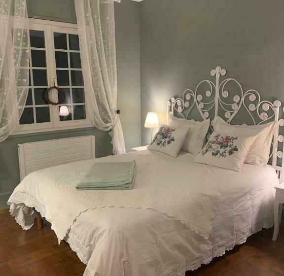 اتاق دوبلکس, La Villa De Lise