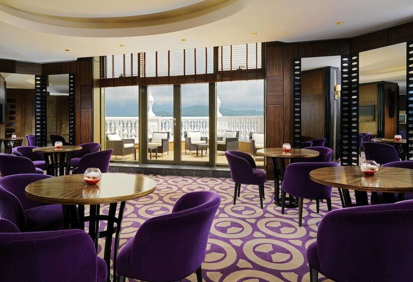 اتاق کلاب, Sheraton Batumi