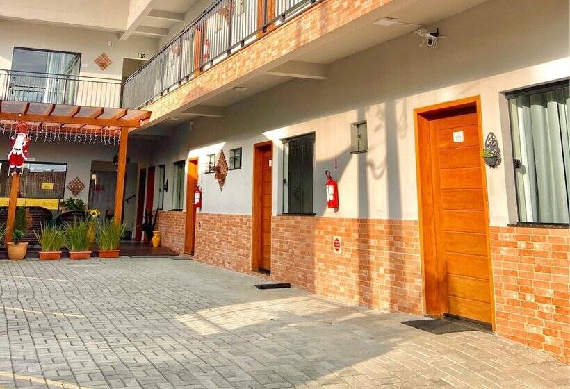 اتاق استاندارد چهار تخته, Pousada Villa Vantino