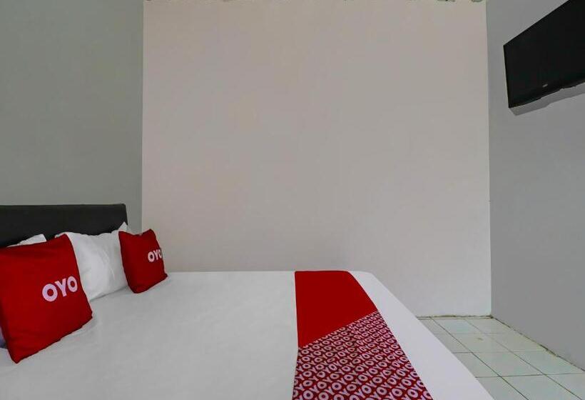 Номер Стандарт, Oyo 90809 Homestay Black Pink Merah Jambu