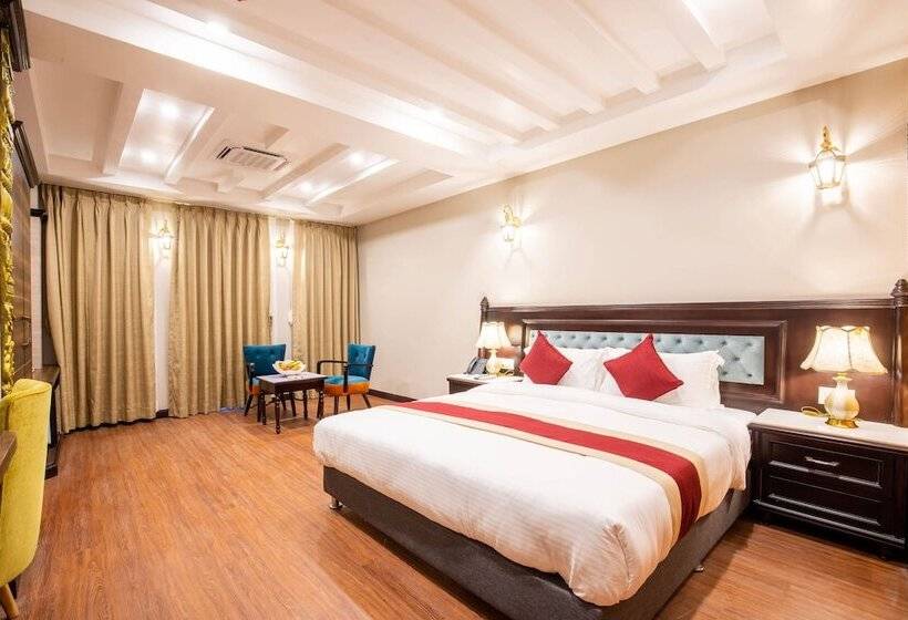 سوییت جونیور, Pabera Heritage Boutique