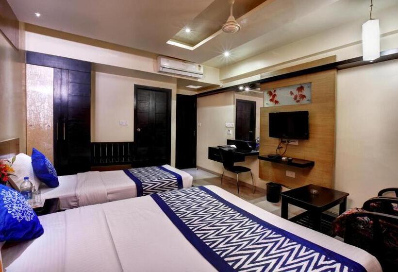 豪华三人间, Arafa Inn