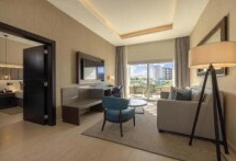 سوئیت کلوب با چشم‌انداز دریا, Hideaway At Royalton Blue Waters, An Autograph Collection All Inclusive Resort   Adults Only