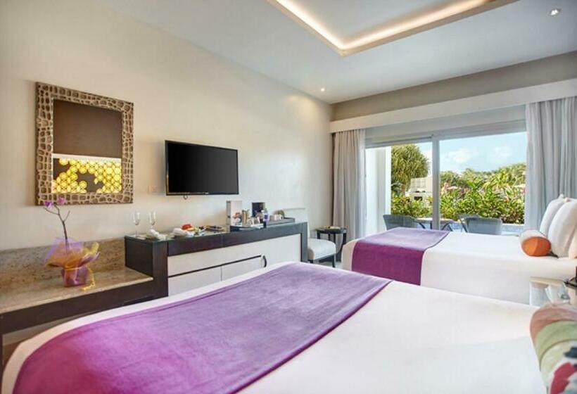 سوییت جونیور کلاب, Hideaway At Royalton Blue Waters, An Autograph Collection All Inclusive Resort   Adults Only