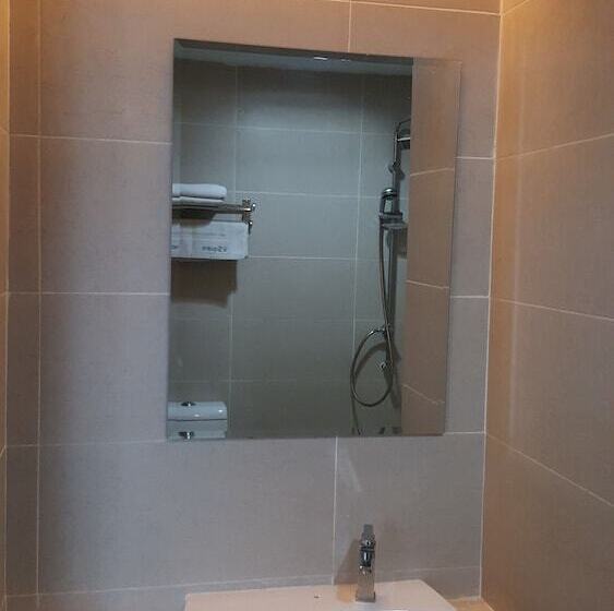 Номер Стандарт, 9 Square Hotel   Kota Damansara