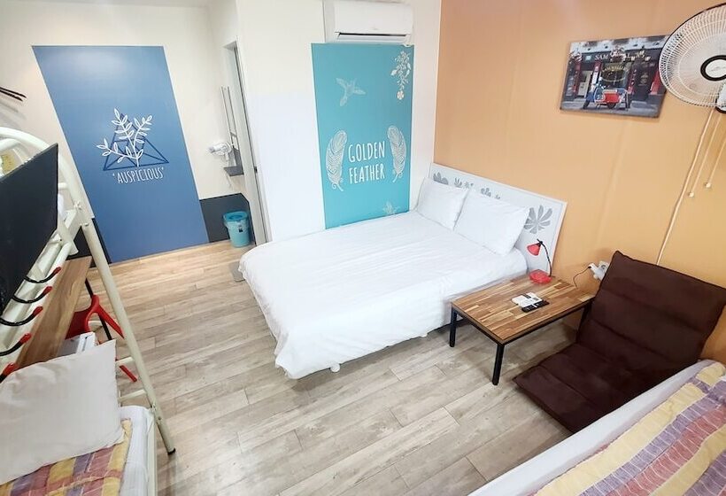 Camera Familiare, Hostel Tommy