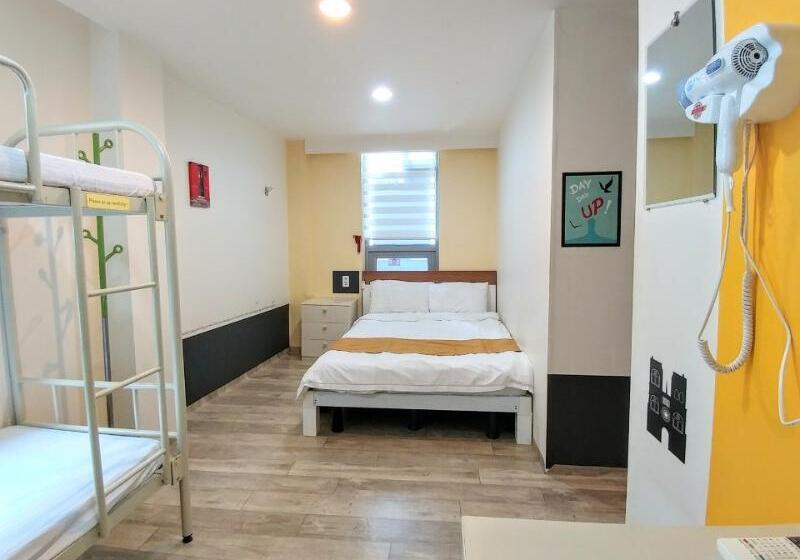 Camera Familiare, Hostel Tommy