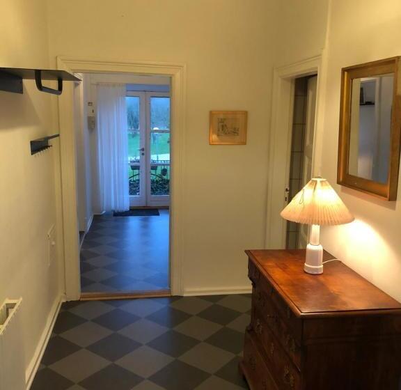 带1个卧室的高级公寓, Sostrup Slot