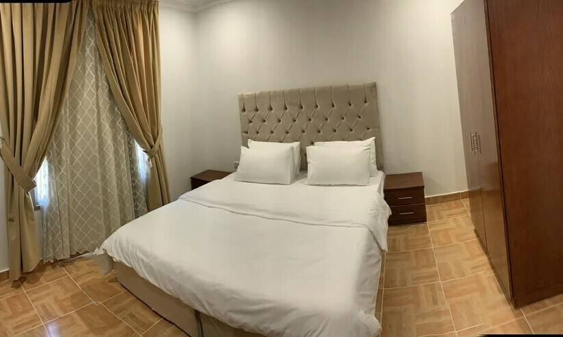 Студия Deluxe, Vera House &
