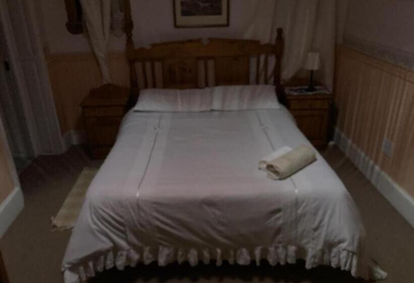 Номер Deluxe, Old Mill Inn