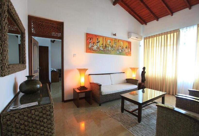 سوییت با چشم‌انداز کوه, Amaara Sky Hotel Kandy