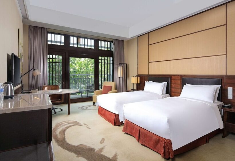 اتاق کلاس بیزنس, Radisson Blu Resort Wetland Park