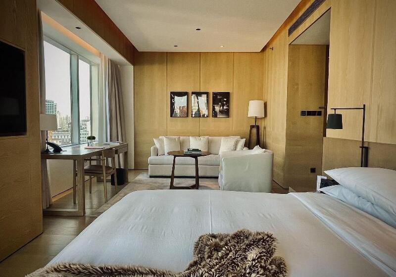 سوییت اجرایی, Radisson Blu Resort Wetland Park