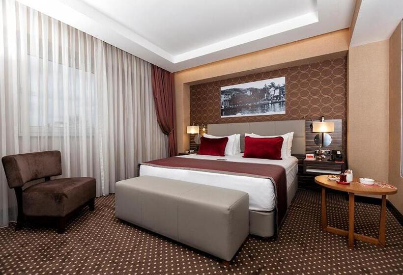 سوئیت سینیور, Ramada Plaza By Wyndham Izmit