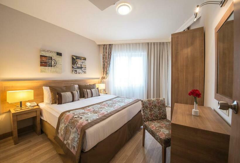 Номер Стандарт, Wyndham Garden Lara