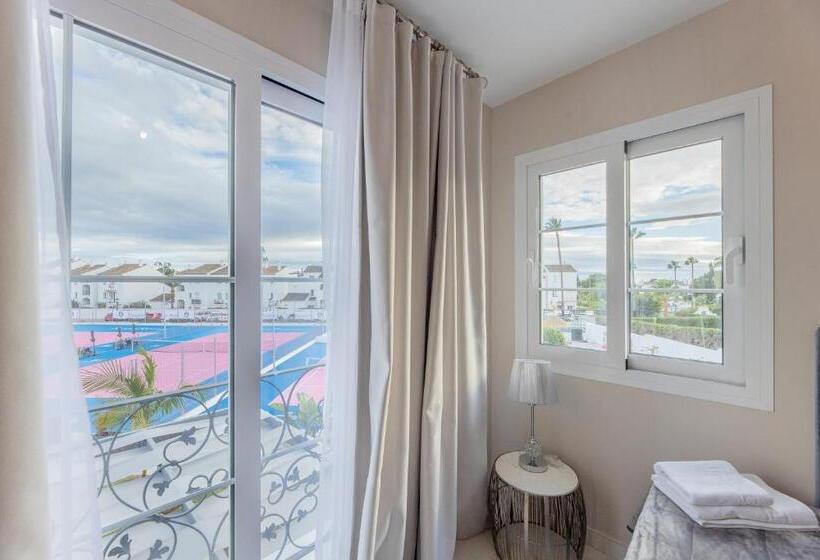 スタンダードルーム, Residencia Deportiva Rozarossa