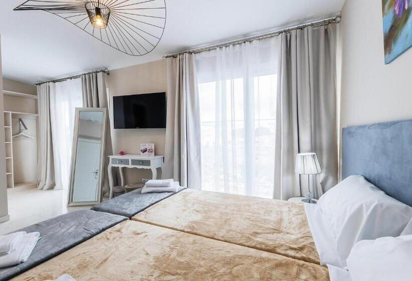 スタンダードルーム, Residencia Deportiva Rozarossa